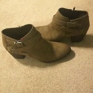 Women's ankle boots